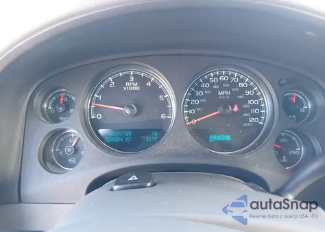 2011 Chevrolet Suburban 1500 Ltz z USA, uszkodzony, nr VIN 1GNSKKE30BR371442